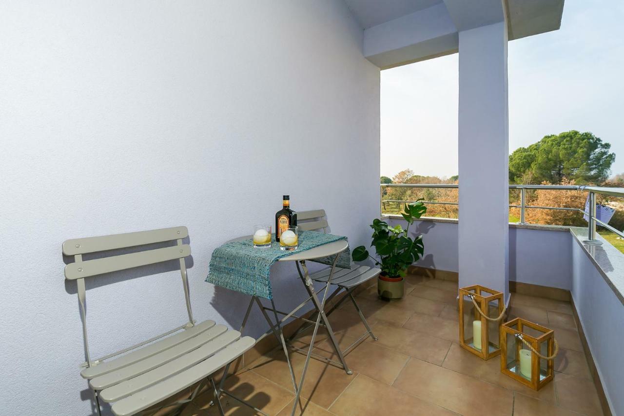 Industrial Style 2 Bedroom Apt 3 Min From The Beach! * Porec